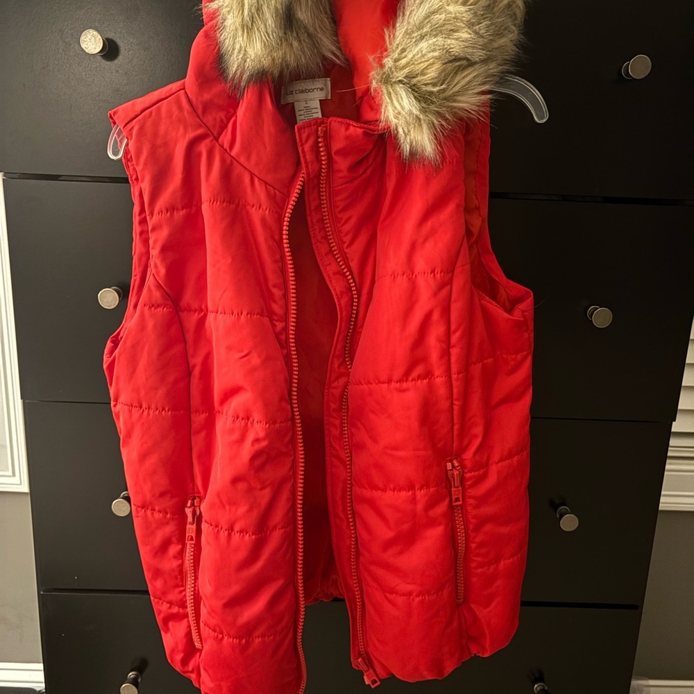 Liz Claiborne Vibrant Red Vest with Faux Fur Trim - Picture 2 of 4